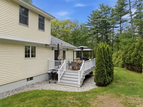 4 Hunters Road Bedford NH 03110