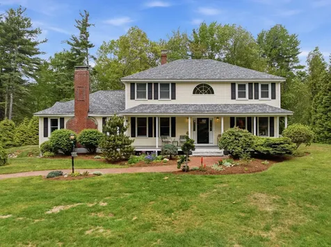 4 Hunters Road Bedford NH 03110