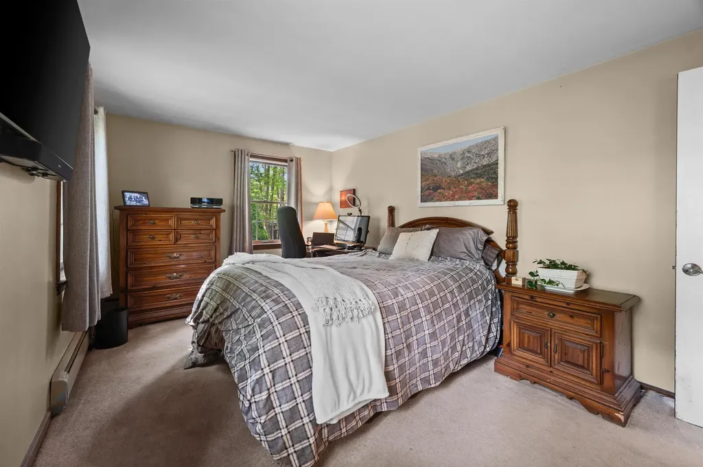 4 Deer Ridge Lane Kittery ME 03904-5610