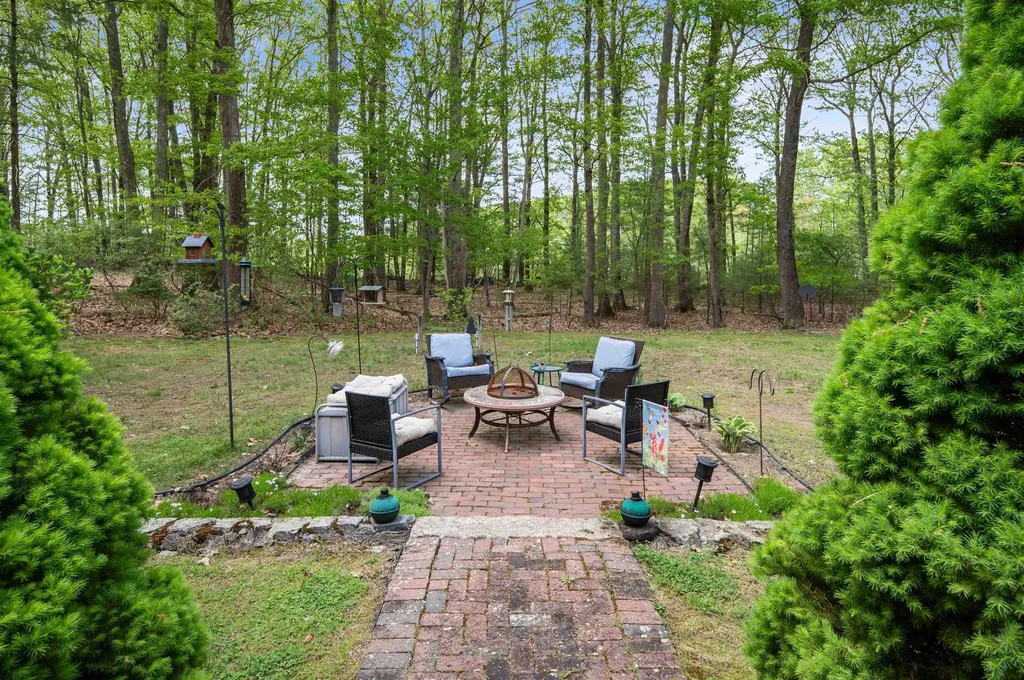 4 Deer Ridge Lane Kittery ME 03904-5610