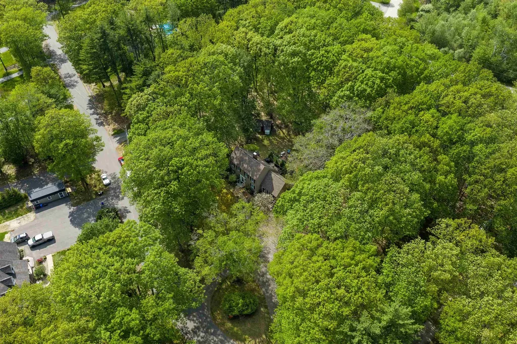 4 Deer Ridge Lane Kittery ME 03904-5610