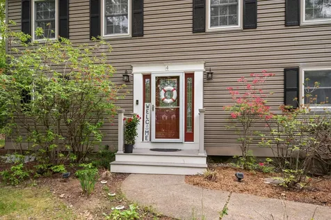 4 Deer Ridge Lane Kittery ME 03904-5610