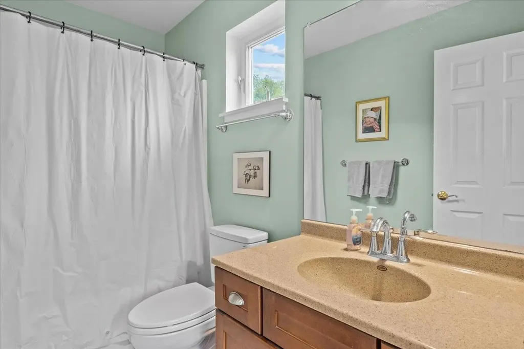 47 Finch Court South Burlington VT 05403