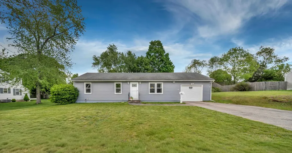 17 Willey Street Rochester NH 03867