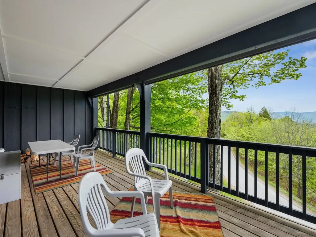 25 Trailside Drive Warren VT 05674