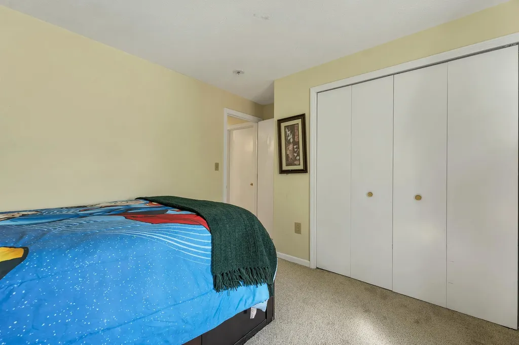 9 Mahogany Drive Nashua NH 03062