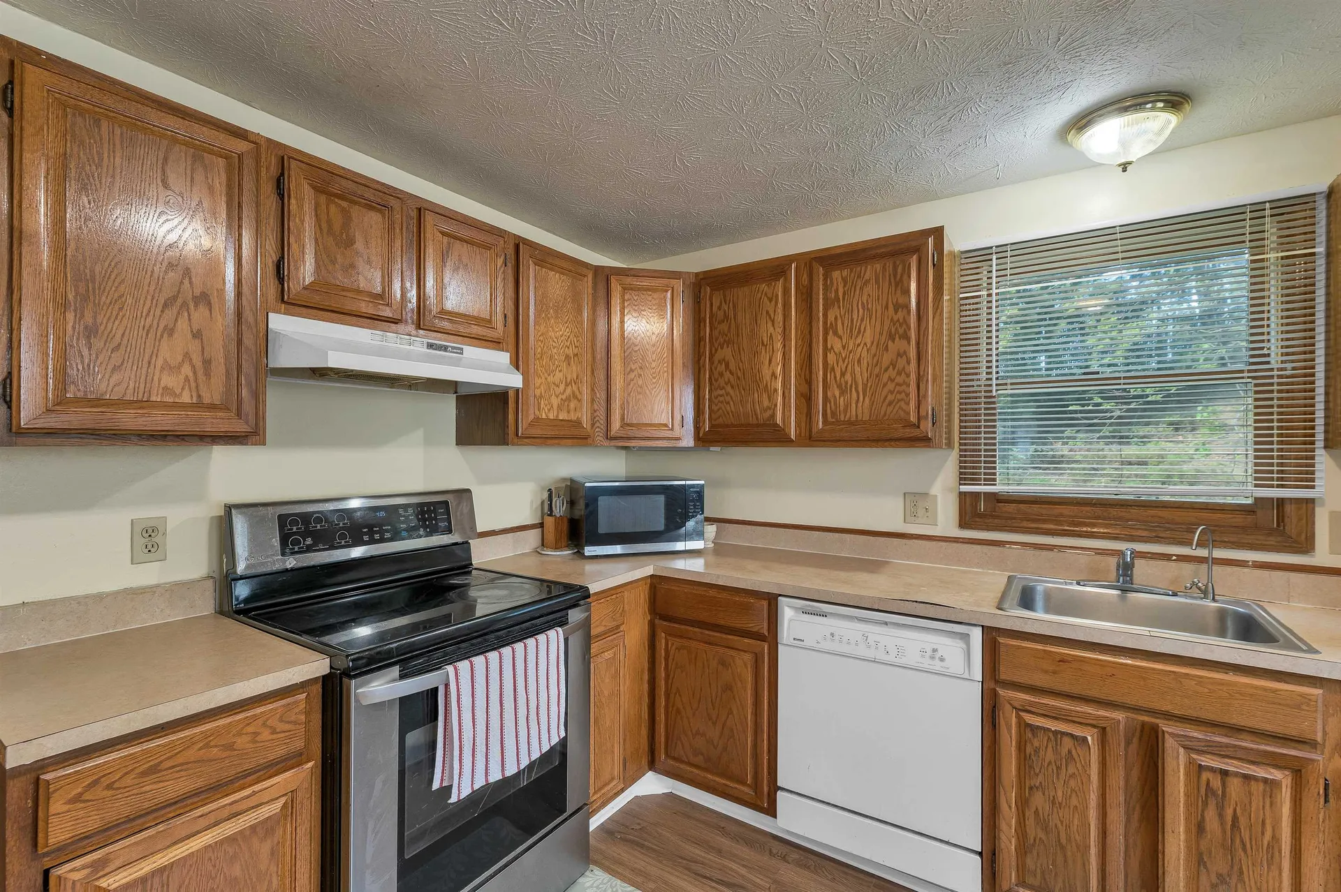 9 Mahogany Drive Nashua NH 03062