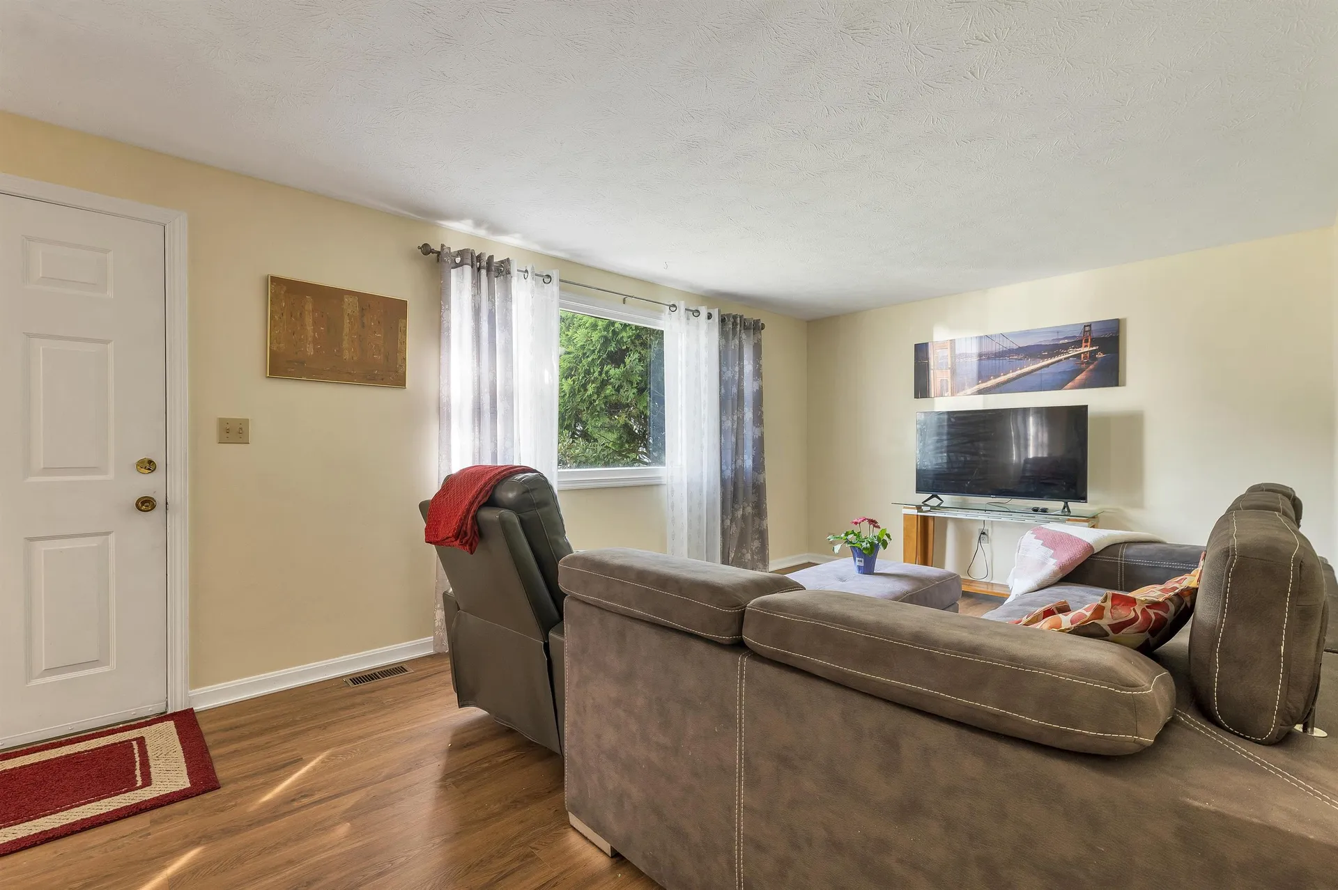 9 Mahogany Drive Nashua NH 03062