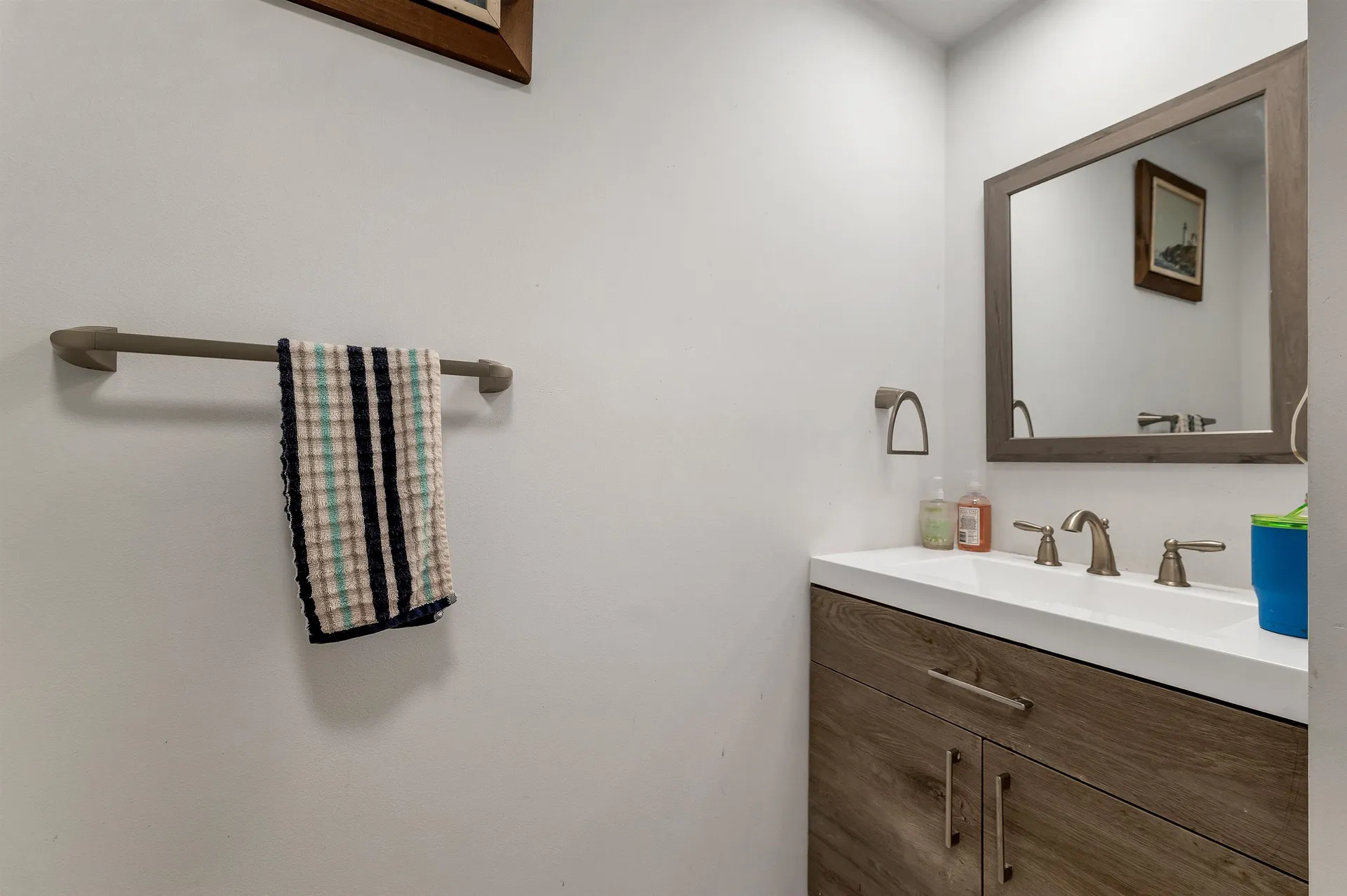 9 Mahogany Drive Nashua NH 03062