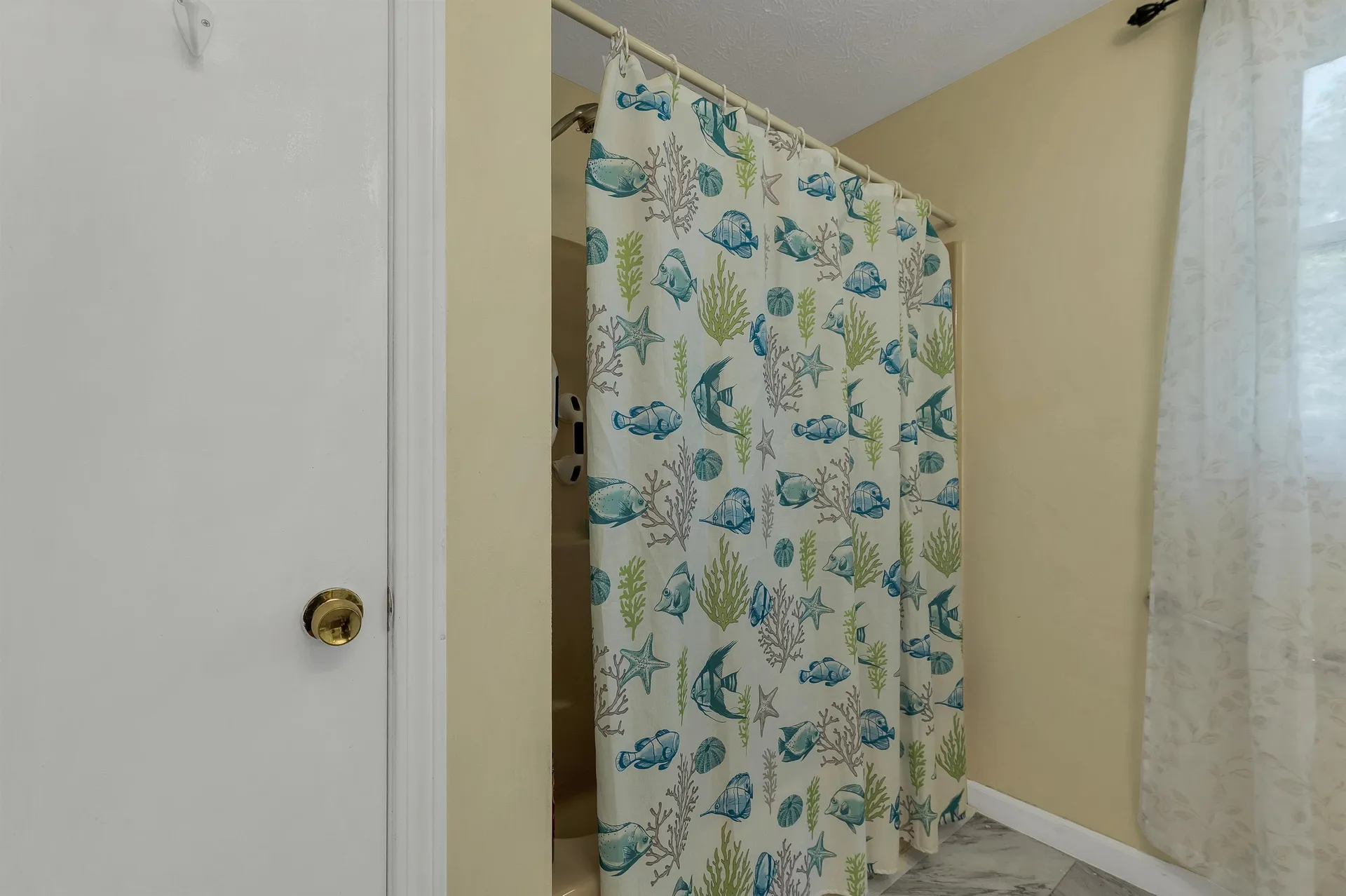 9 Mahogany Drive Nashua NH 03062