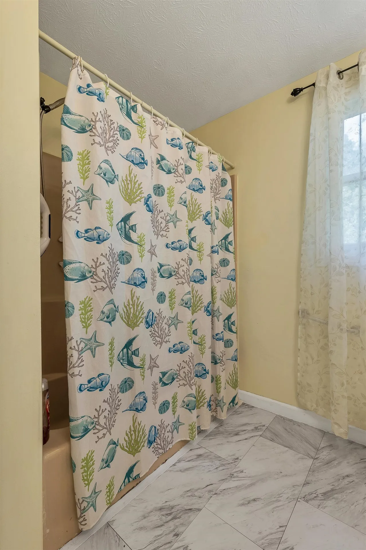 9 Mahogany Drive Nashua NH 03062