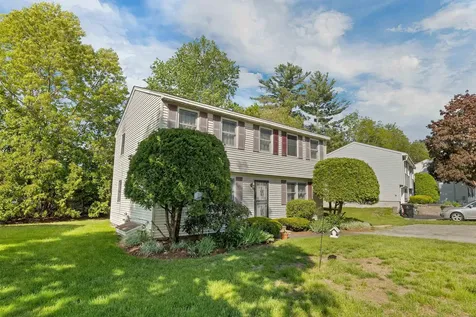 9 Mahogany Drive Nashua NH 03062