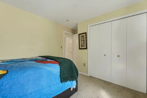 9 Mahogany Drive Nashua NH 03062
