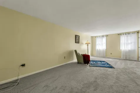 9 Mahogany Drive Nashua NH 03062