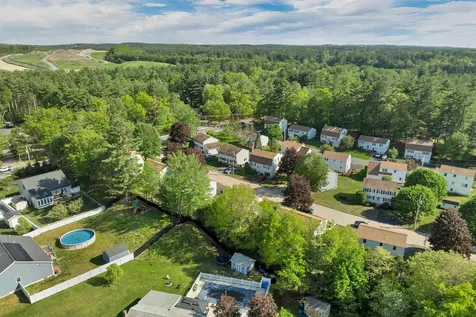9 Mahogany Drive Nashua NH 03062