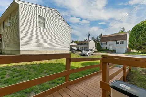 9 Mahogany Drive Nashua NH 03062