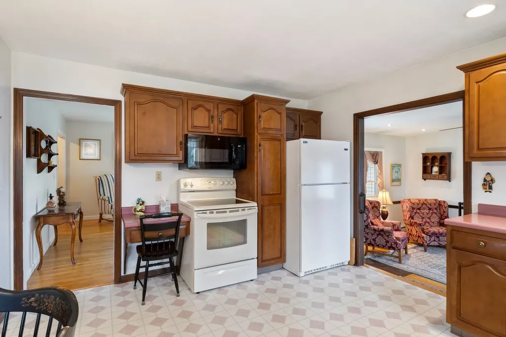 633 Fairfield Street Manchester NH 03104