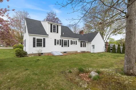 633 Fairfield Street Manchester NH 03104