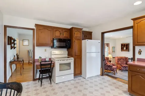 633 Fairfield Street Manchester NH 03104