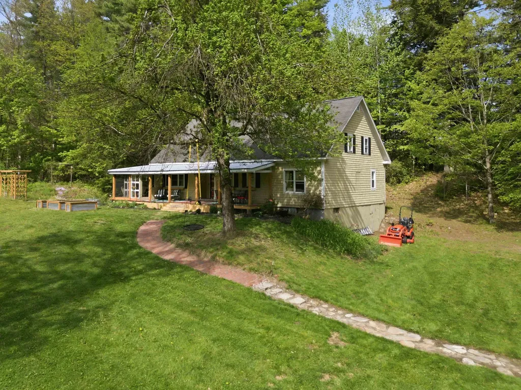 39 Town Farm Road Wilton NH 03086