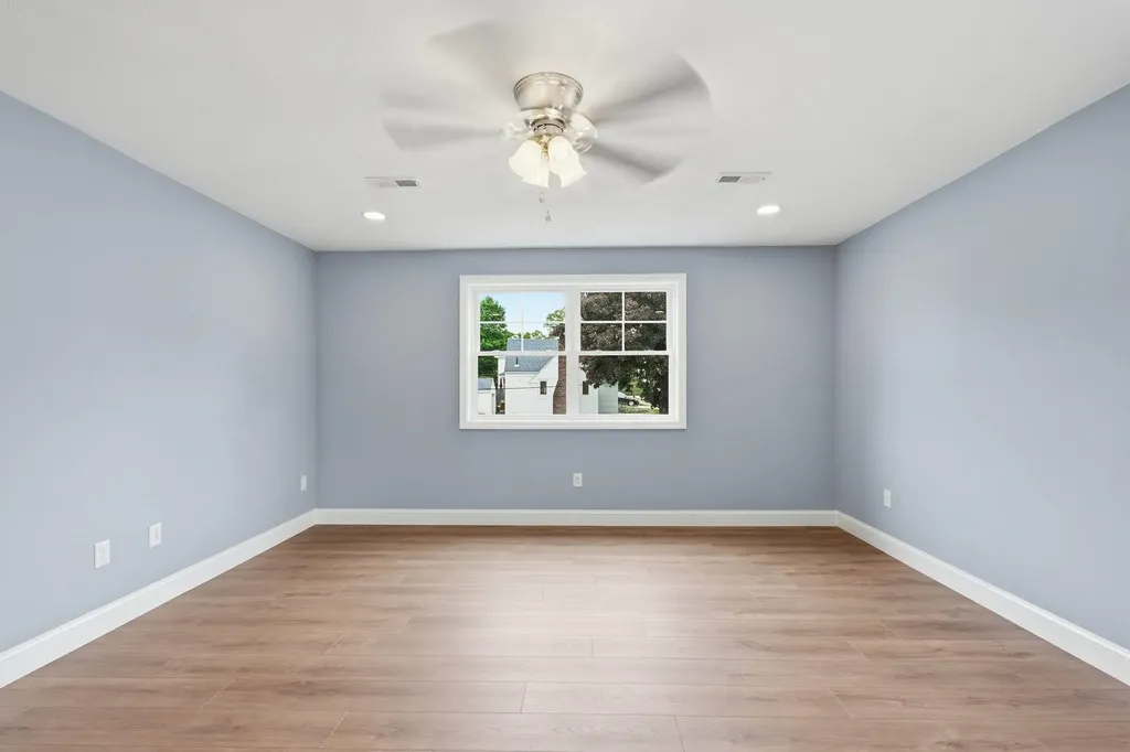 7 Buker Street Nashua NH 03064
