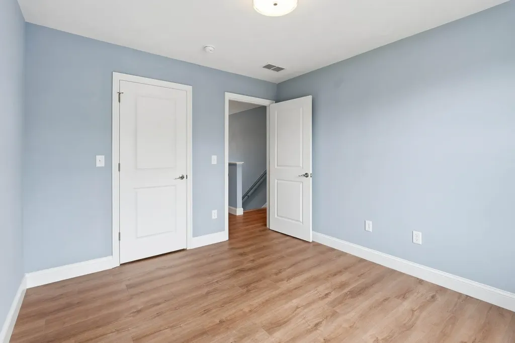 7 Buker Street Nashua NH 03064