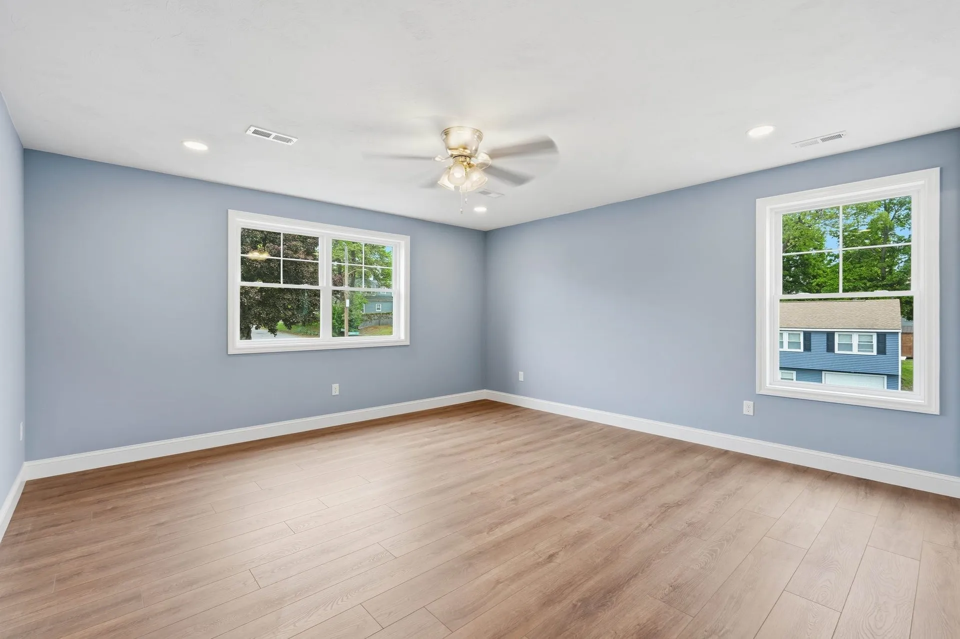 7 Buker Street Nashua NH 03064