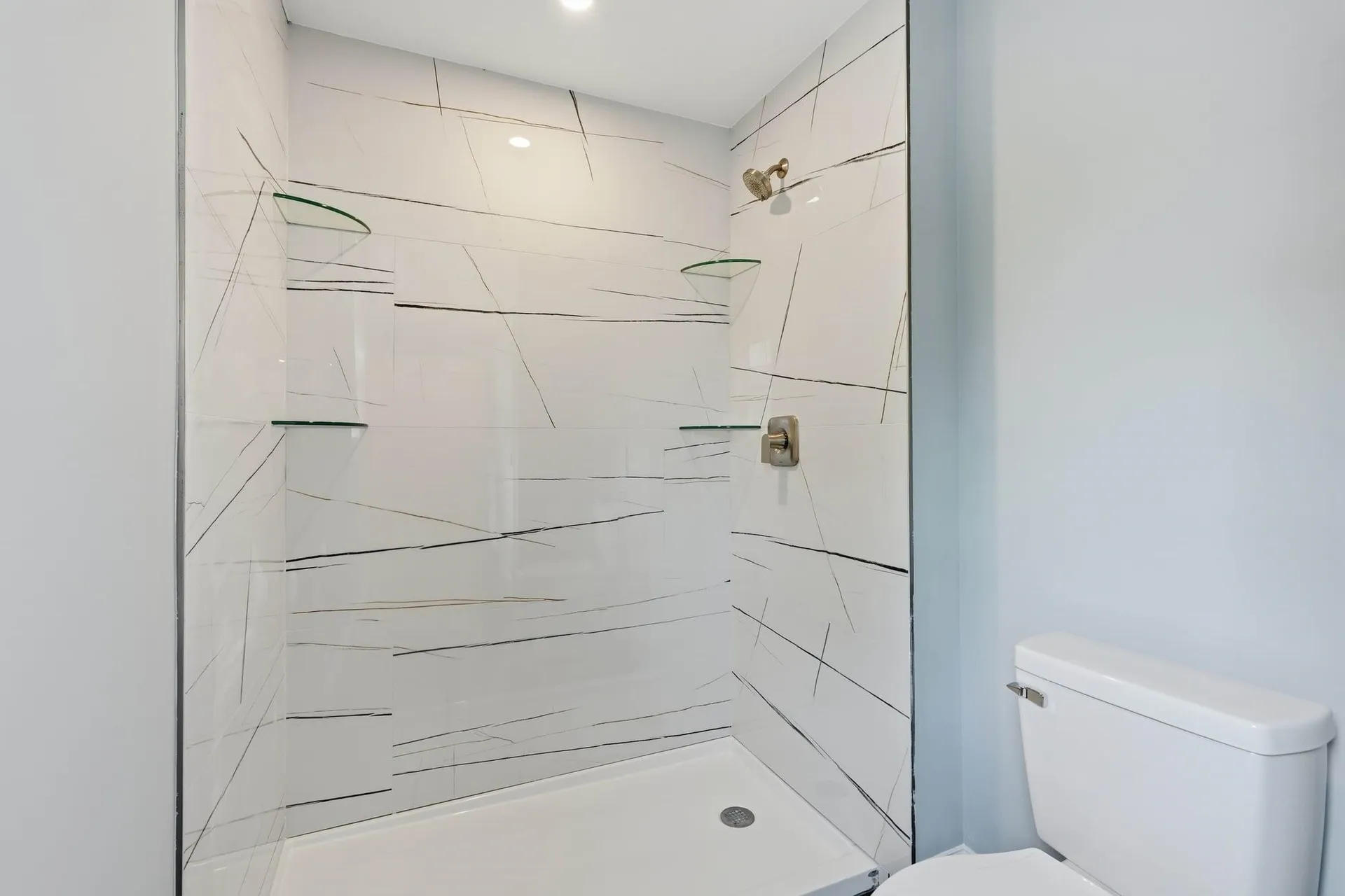 7 Buker Street Nashua NH 03064