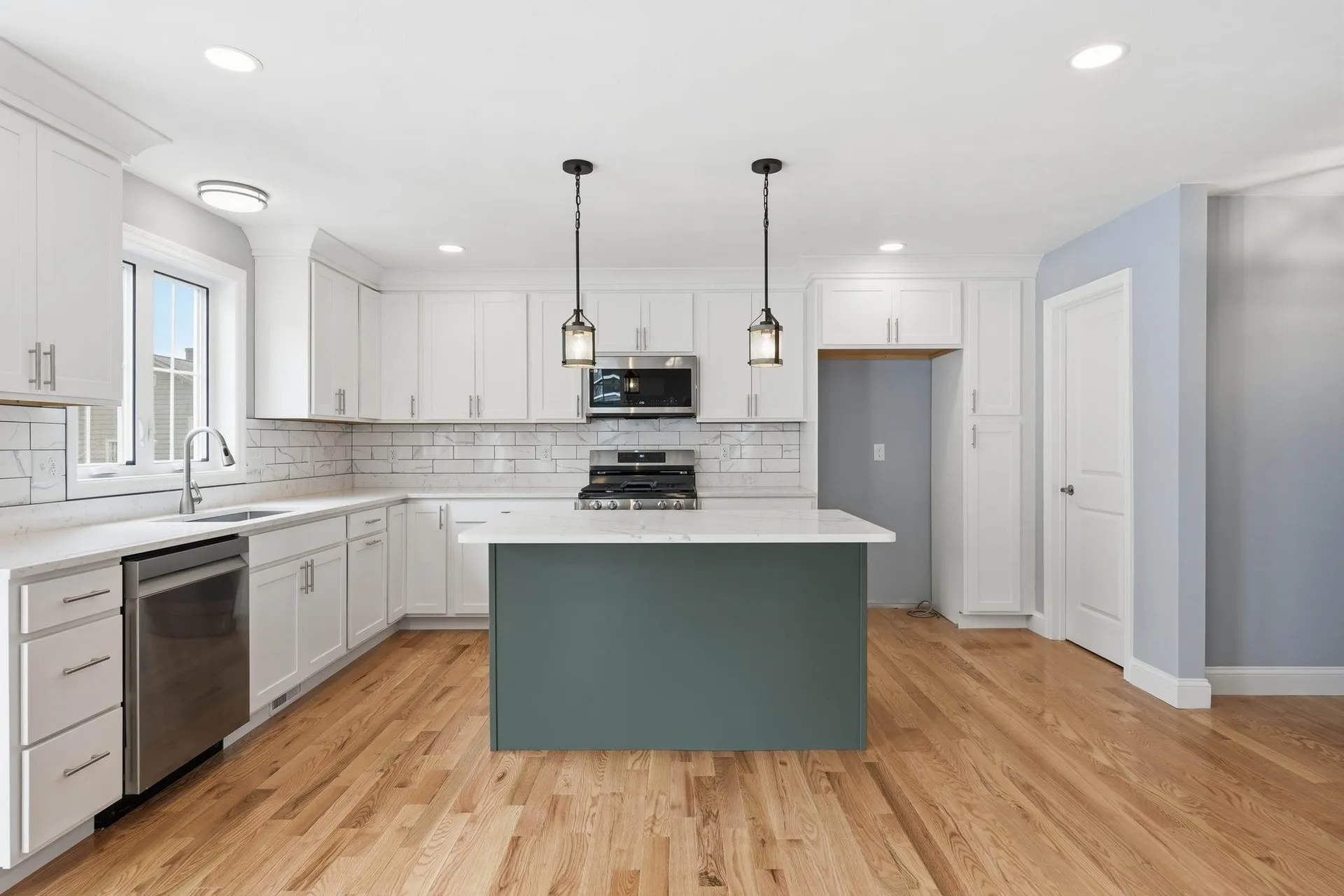 7 Buker Street Nashua NH 03064