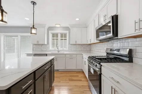 7 Buker Street Nashua NH 03064