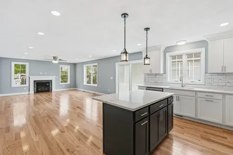 7 Buker Street Nashua NH 03064