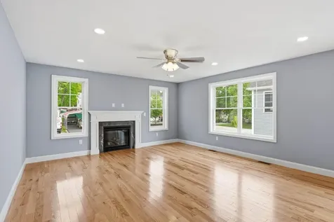 7 Buker Street Nashua NH 03064