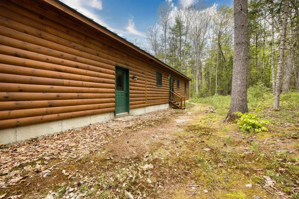 119 Independence Drive Freedom NH 03836