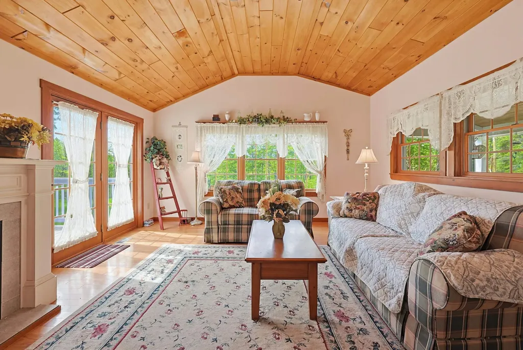 2354 Lovell Lake Road Wakefield NH 03872