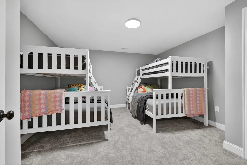 29 Skyview Lane Laconia NH 03246
