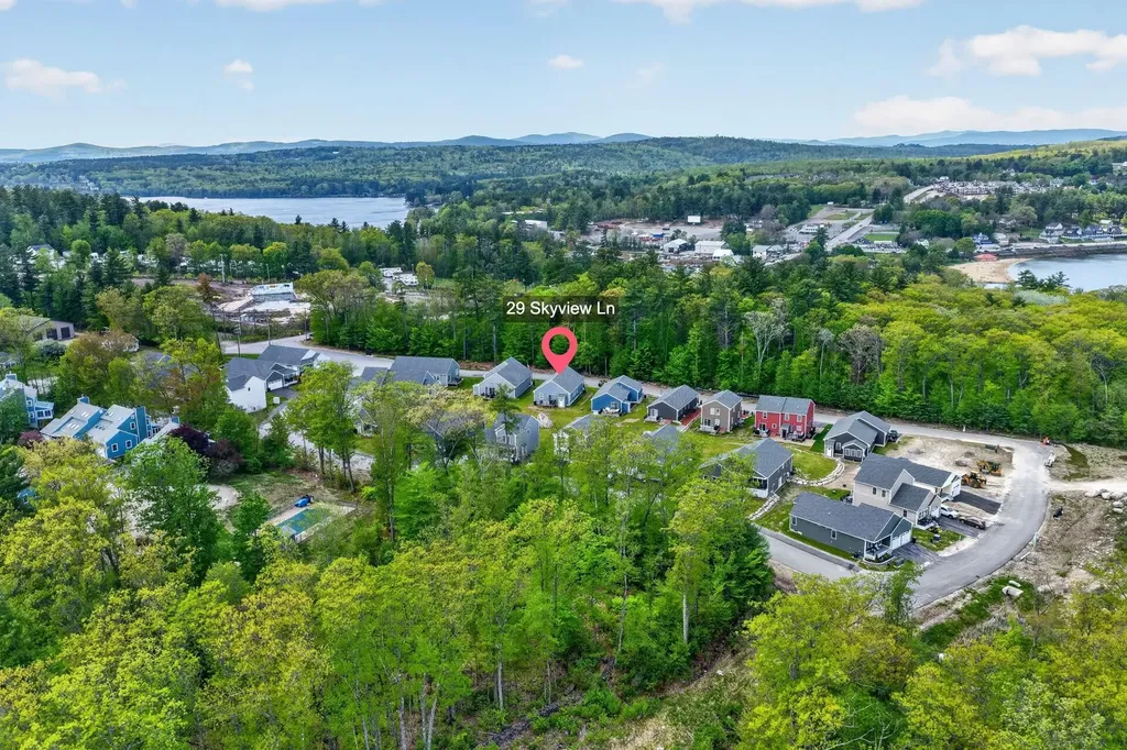 29 Skyview Lane Laconia NH 03246