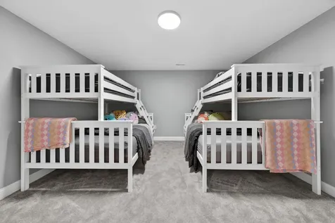 29 Skyview Lane Laconia NH 03246