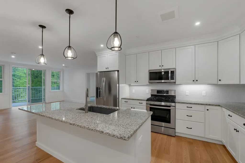 7 Willey Creek Road Exeter NH 03833