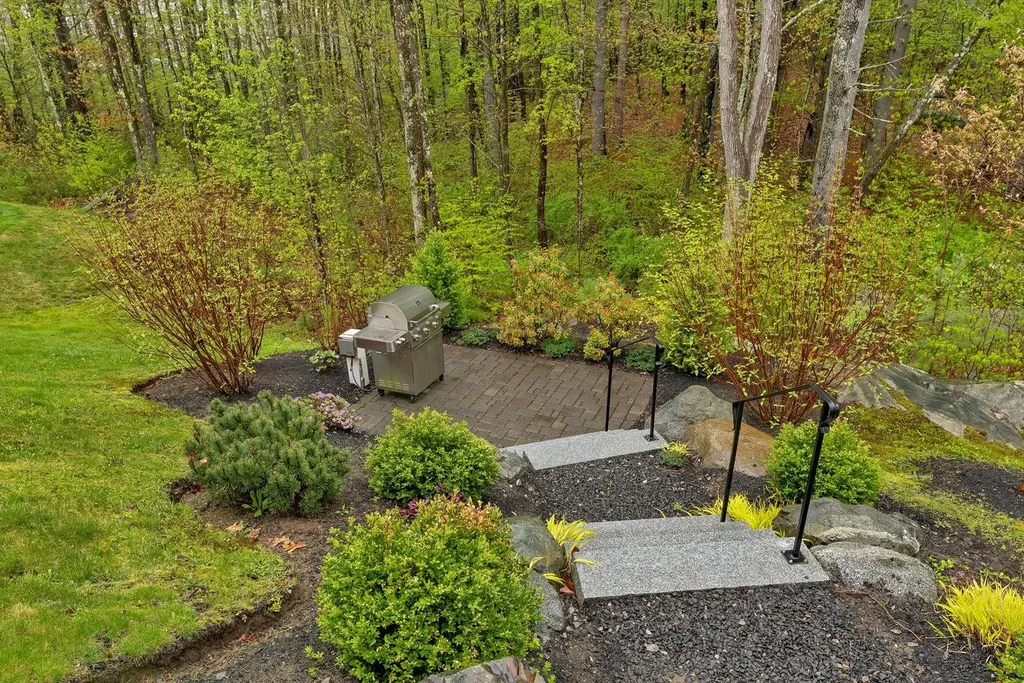 7 Willey Creek Road Exeter NH 03833