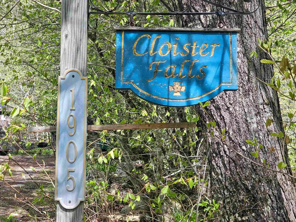 1905 Turkey Mountain Road Jamaica VT 05343