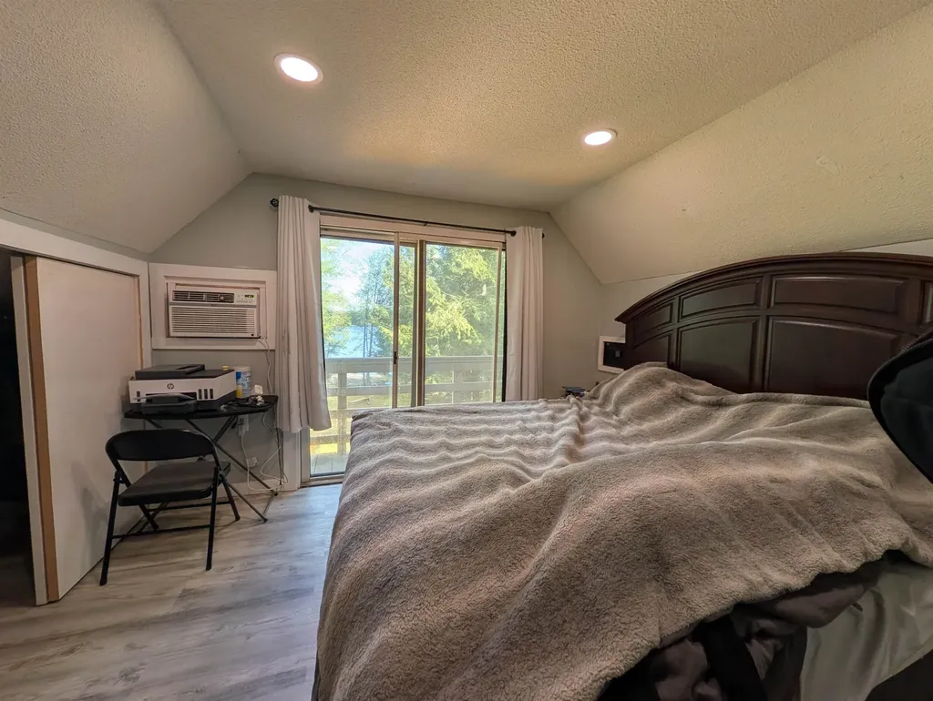 18 Marina Way Rindge NH 03461