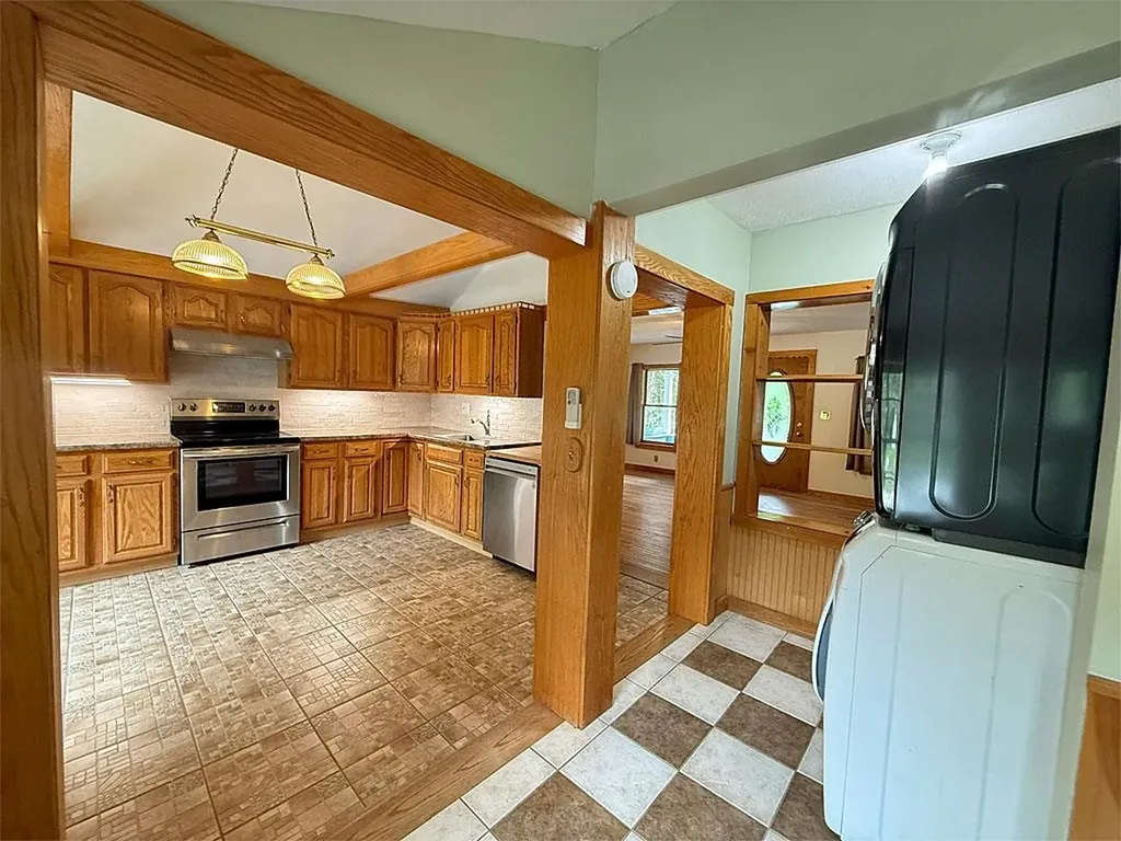 482 Clarendon Avenue West Rutland VT 05777