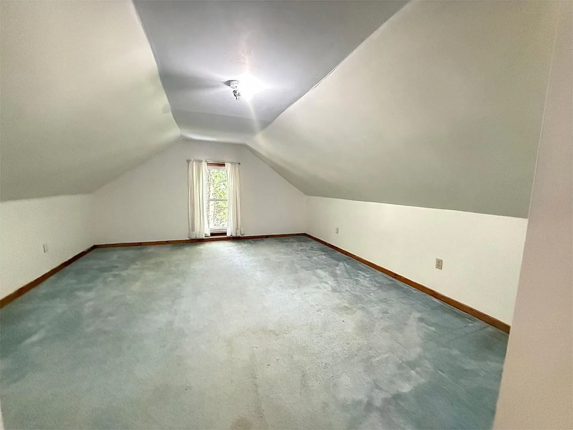 482 Clarendon Avenue West Rutland VT 05777
