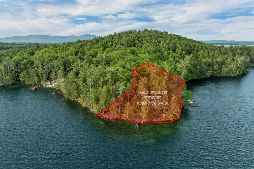 38 Mark Island Gilford NH 03249
