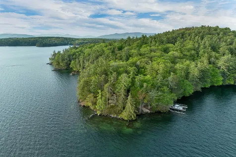 38 Mark Island Gilford NH 03249
