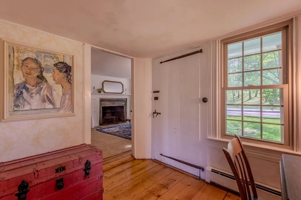2677 30 Route Dorset VT 05251
