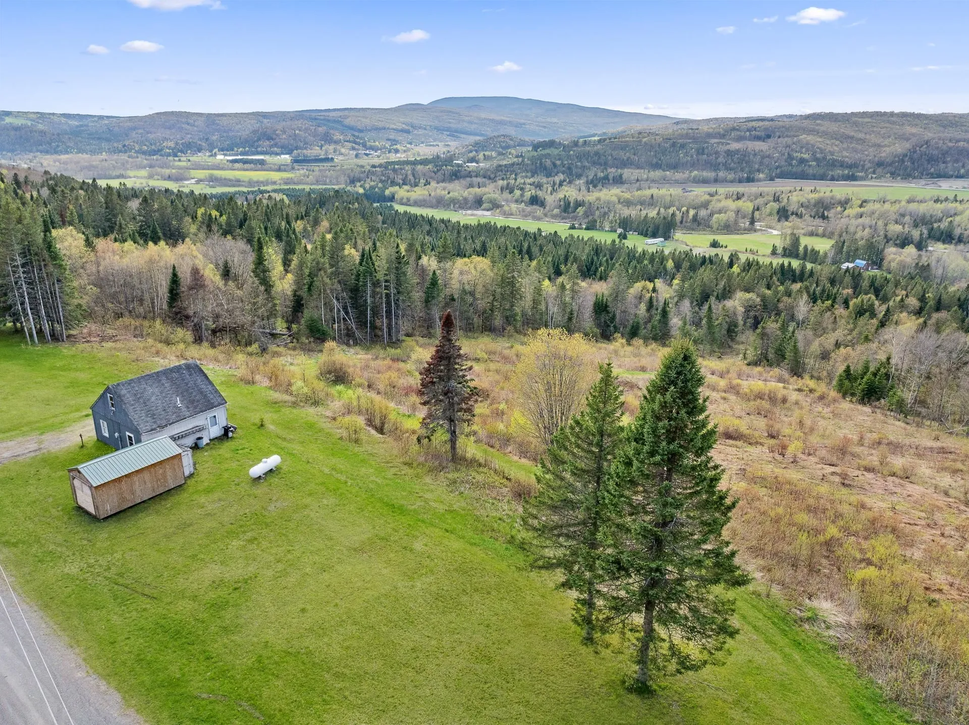 131 Daniel Beard Road Pittsburg NH 03592
