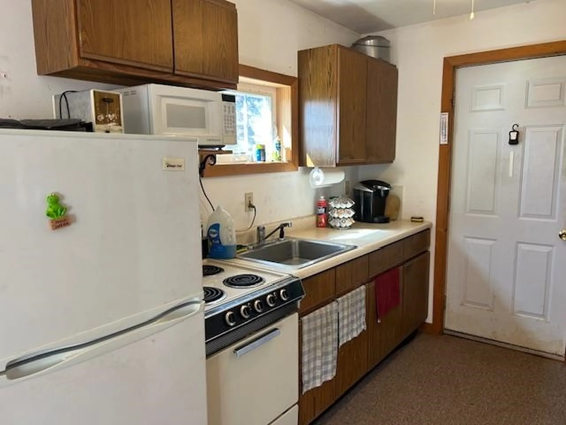131 Daniel Beard Road Pittsburg NH 03592