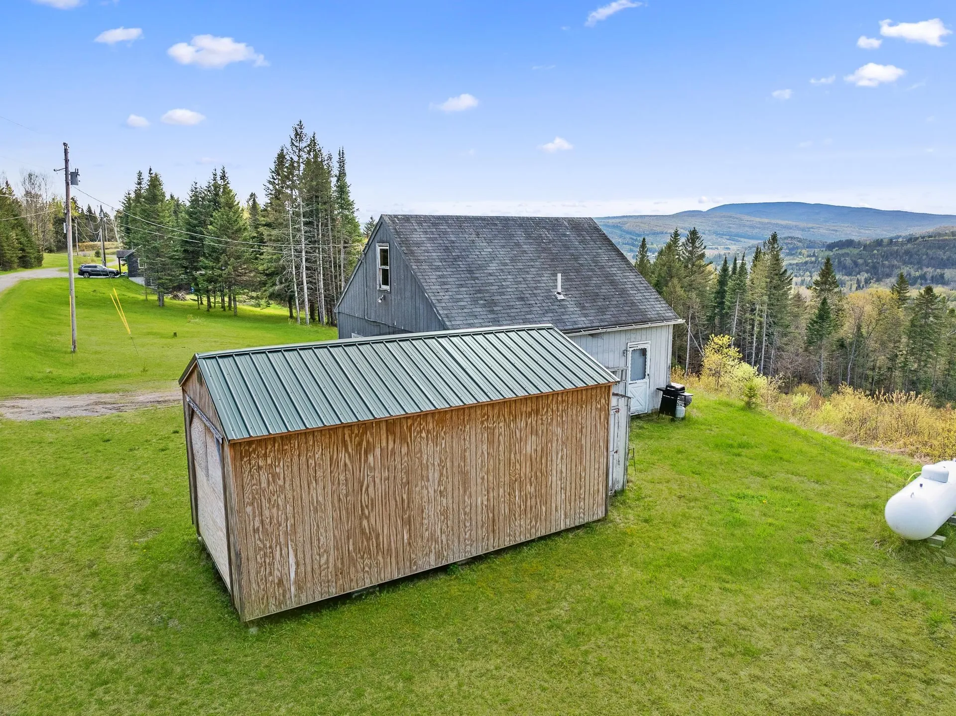 131 Daniel Beard Road Pittsburg NH 03592