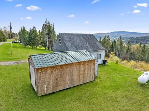 131 Daniel Beard Road Pittsburg NH 03592